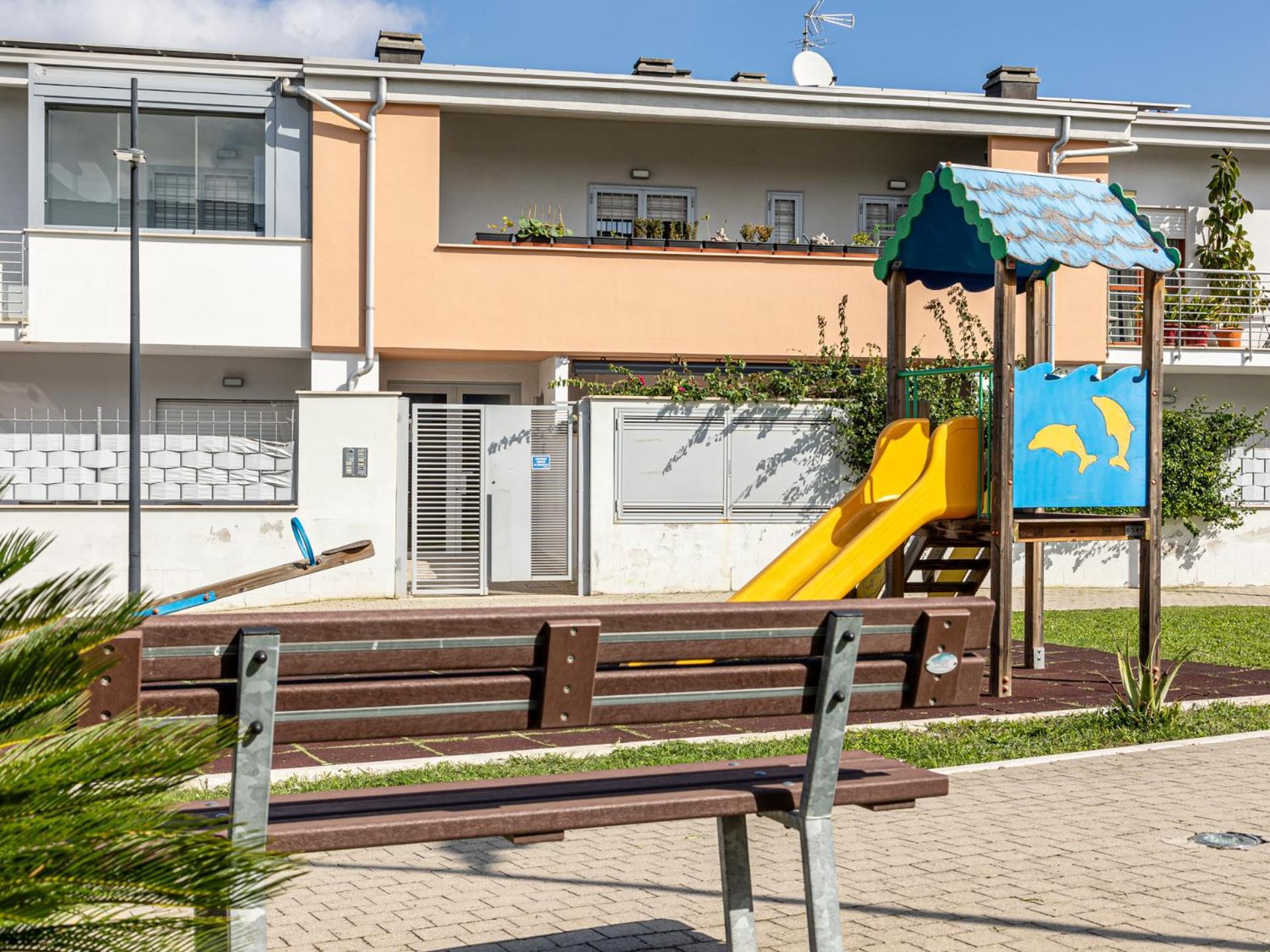 Mrb Real Estate - Maison Ludovica - Monolocale Moderno Con Giardino Frattocchie Exterior foto